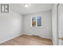 24 Hopedale Crescent thumbnail 12