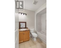 24 Hopedale Crescent thumbnail 14