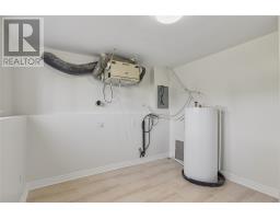 24 Hopedale Crescent thumbnail 16