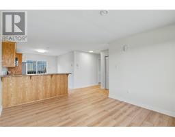 24 Hopedale Crescent thumbnail 5