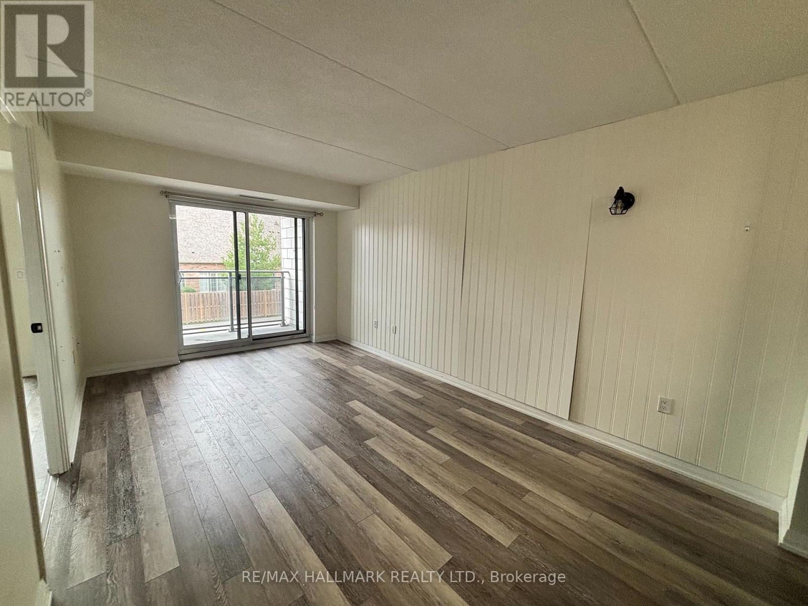 Photo of 216 - 40 VIA ROSEDALE AVENUE