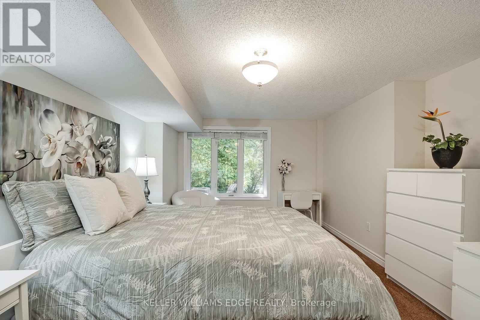 #78 1169 DORVAL AVENUE - 26
