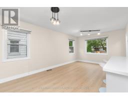 Main Level - 21 Acorn Avenue, Toronto, ON M9B3P7 Photo 11