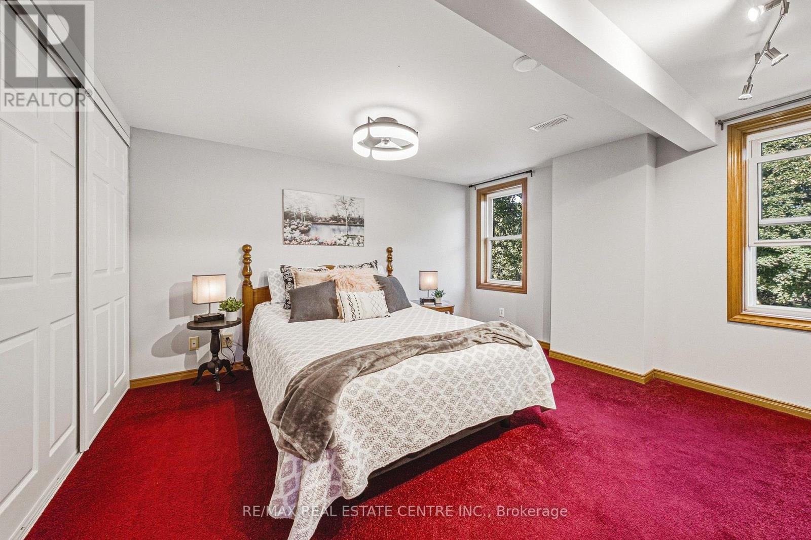 950 HAMILTON STREET - 25