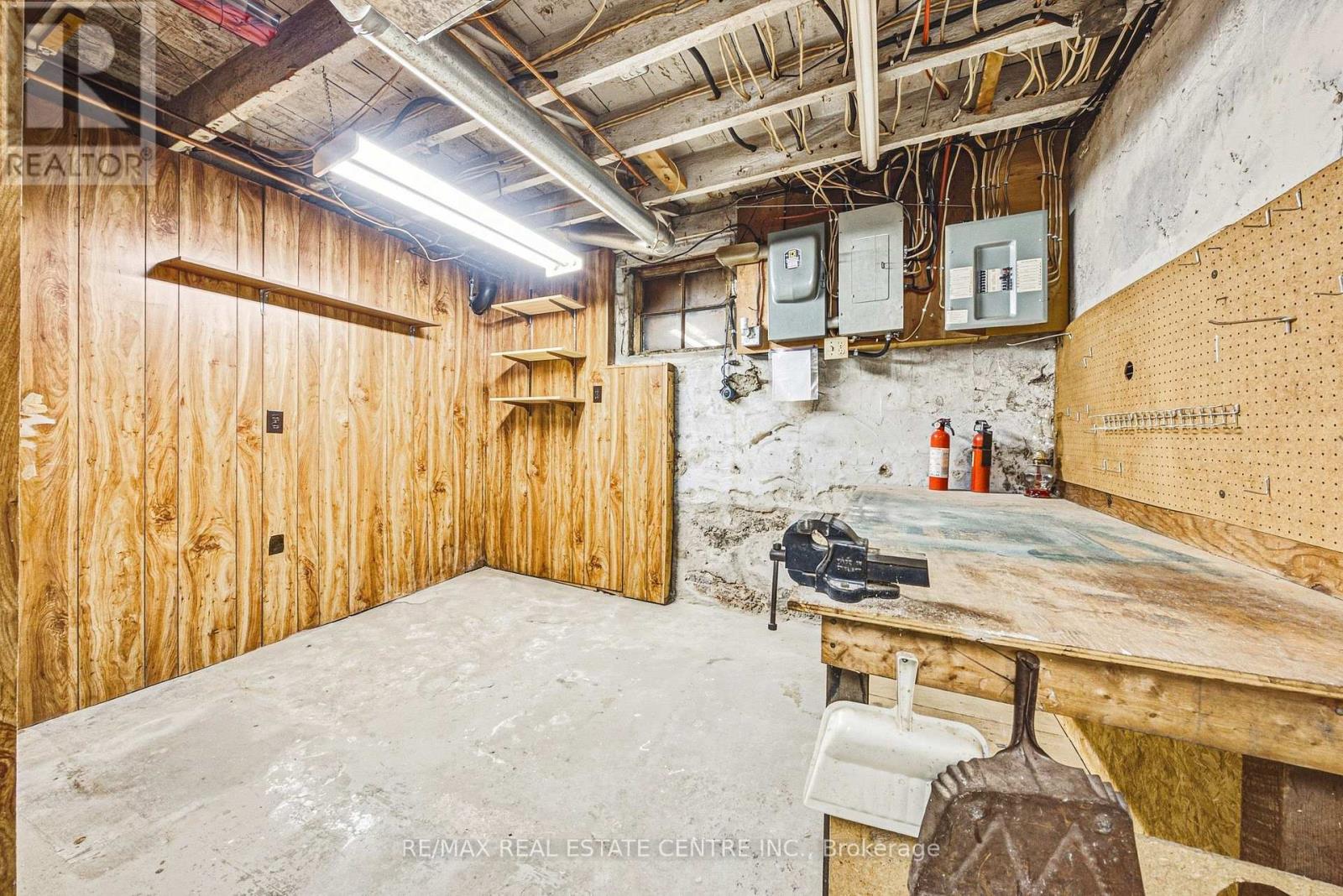 950 HAMILTON STREET - 29