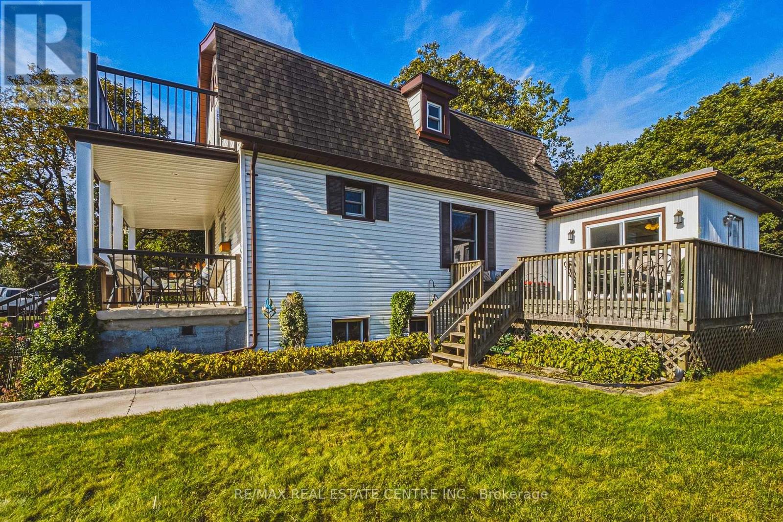 950 HAMILTON STREET — photo 3