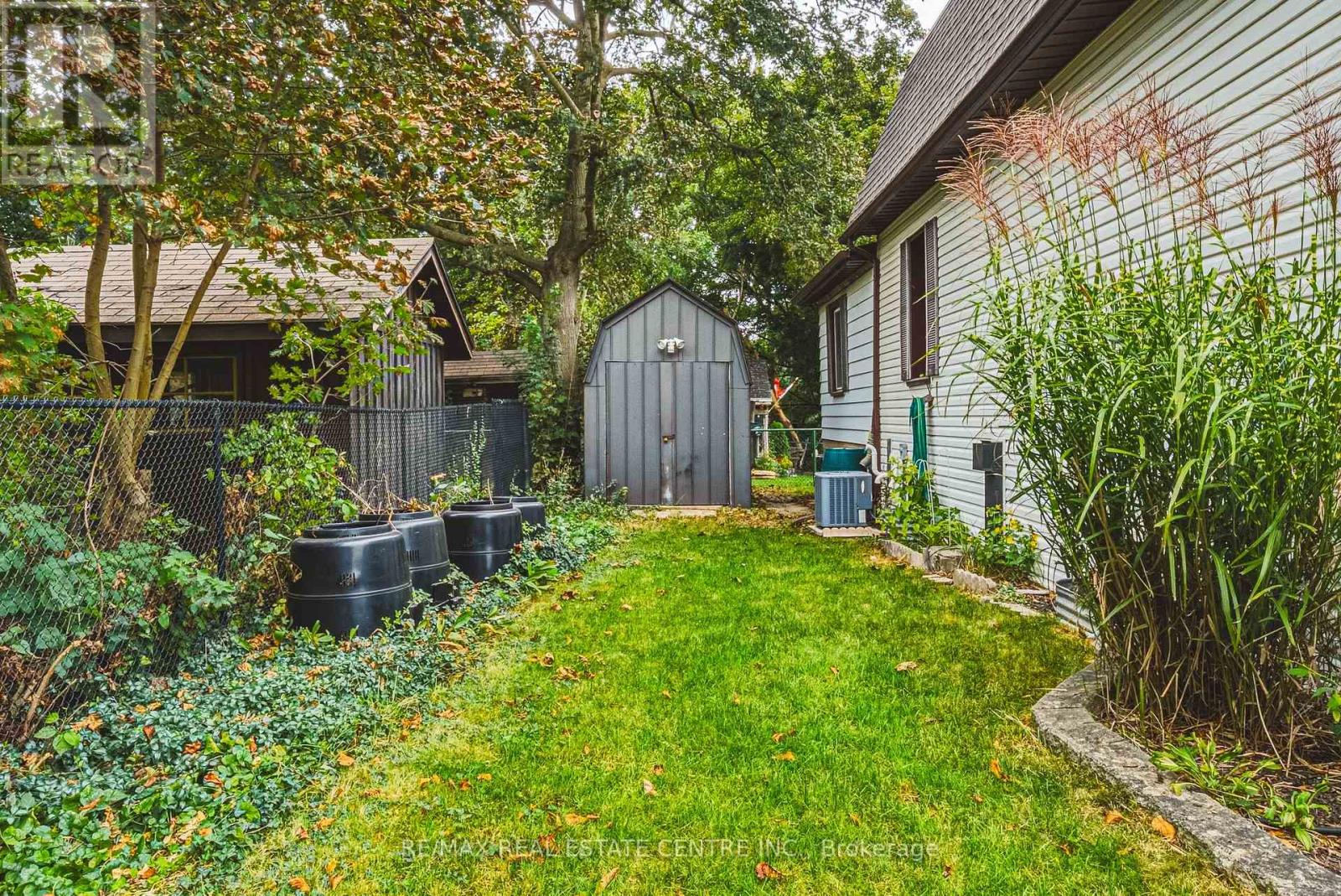 950 HAMILTON STREET - Image 34