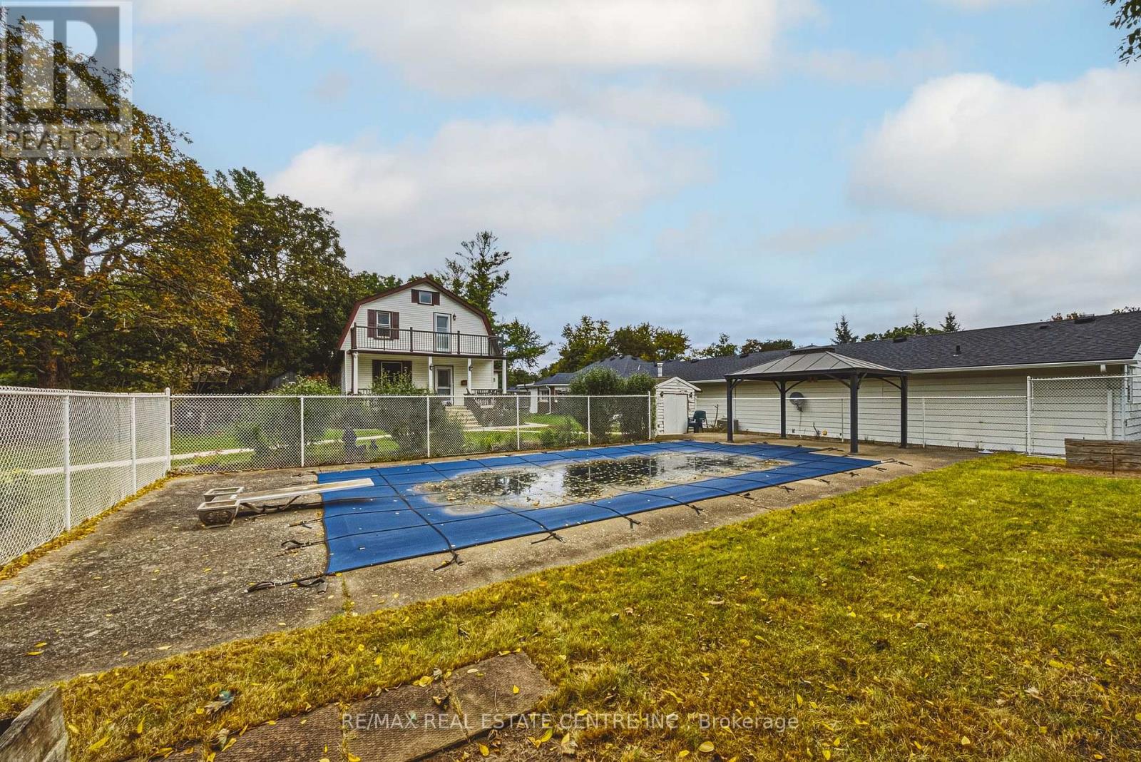 950 HAMILTON STREET - 37