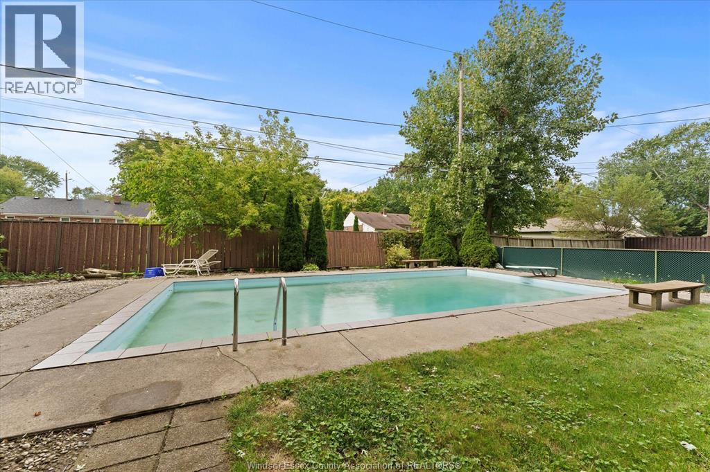 3189 MCKAY - 31