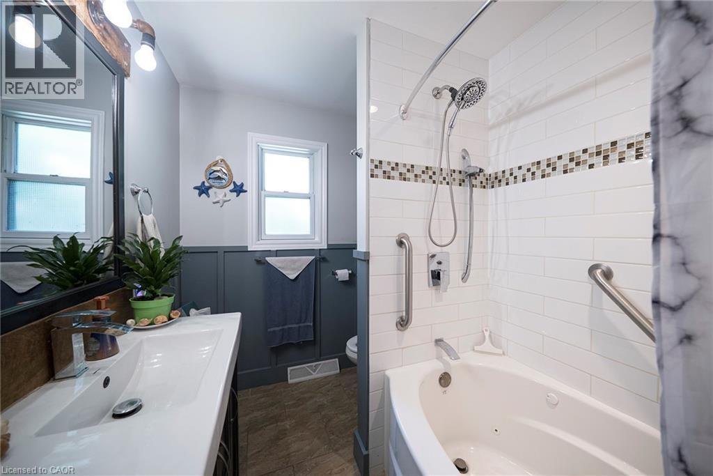 260 OWEN Street - 14