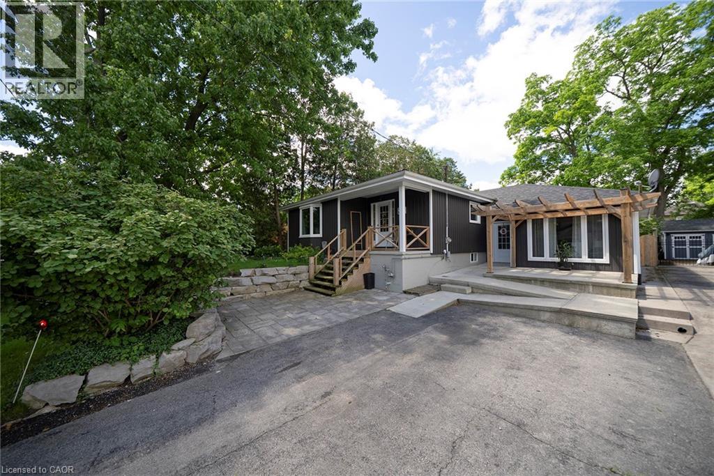 260 OWEN Street - 4
