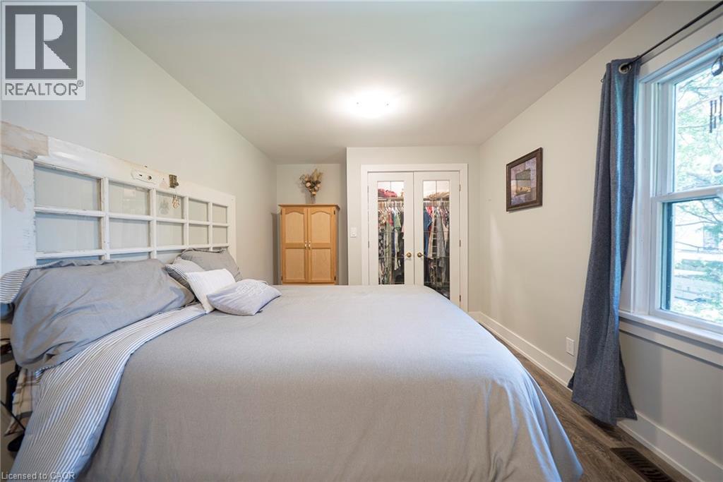 260 OWEN Street - 17
