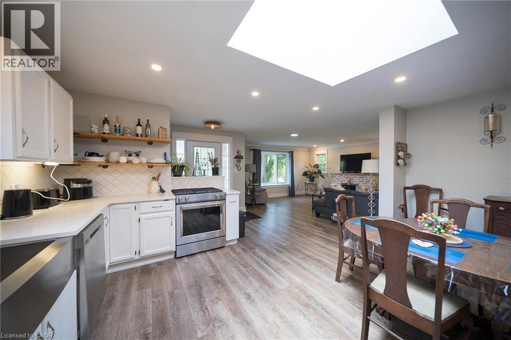 260 OWEN Street - 8