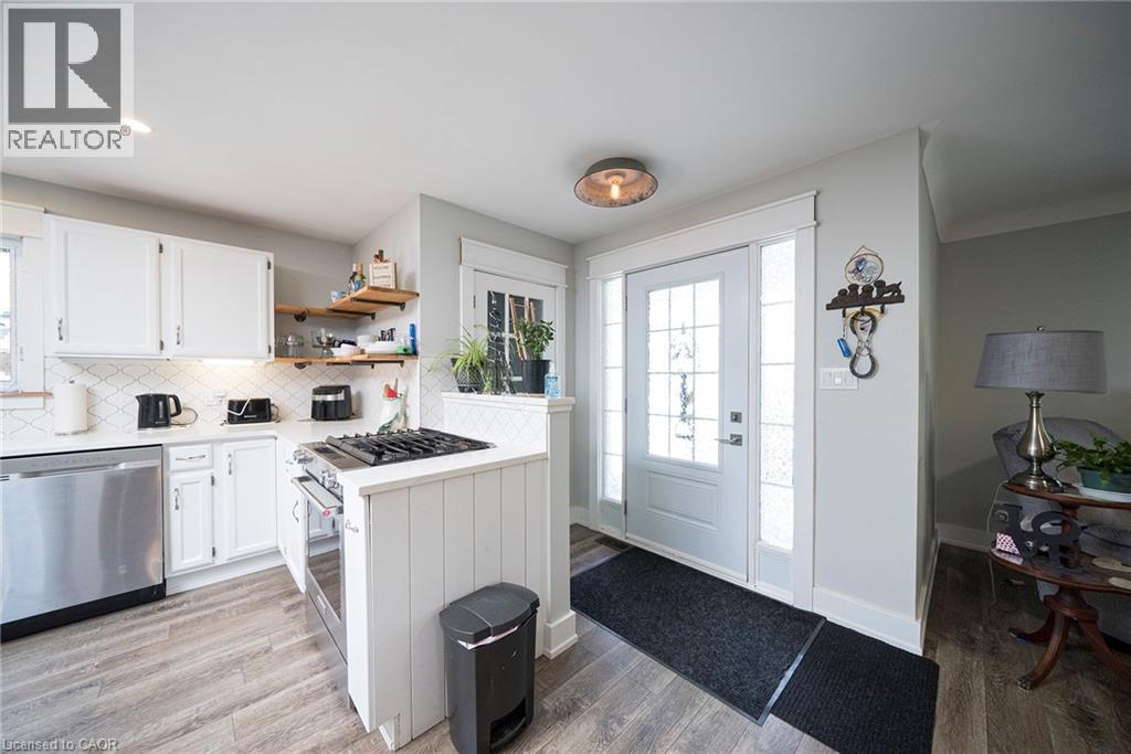 260 OWEN Street - 11