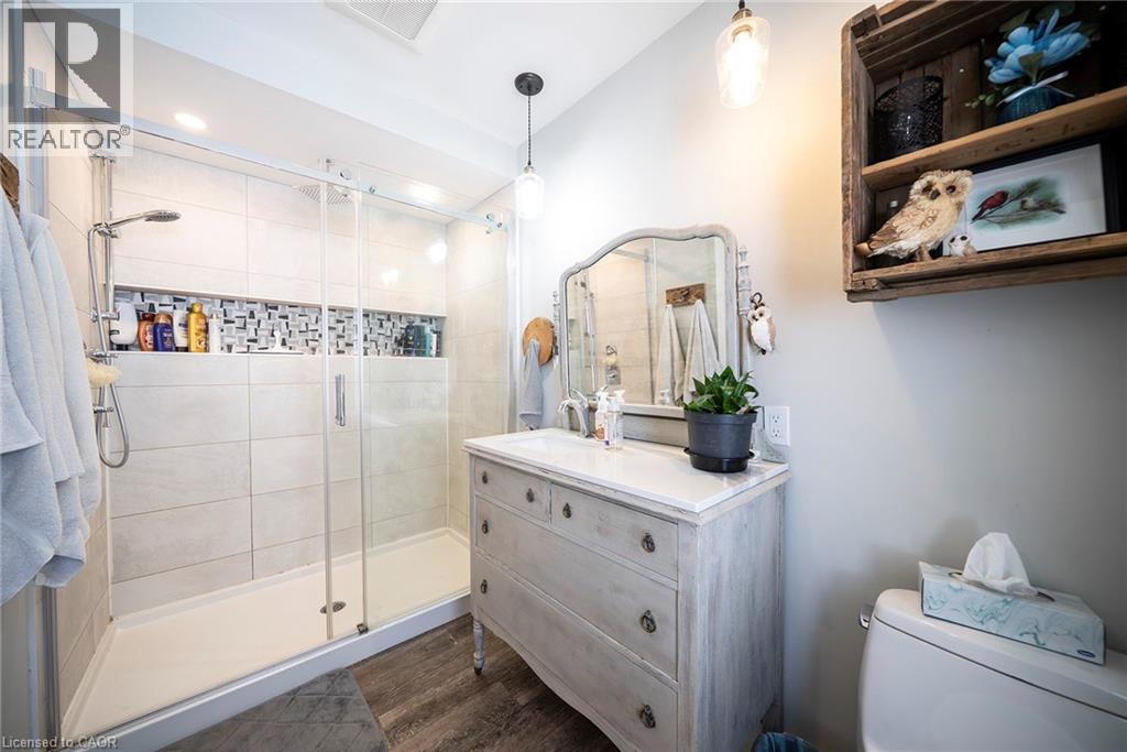 260 OWEN Street - 19
