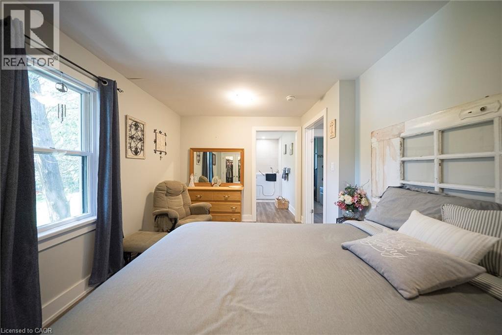 260 OWEN Street - 21