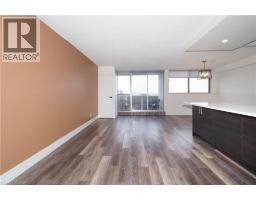 375 King Street N Unit# 1105, Waterloo, ON N2J4L6 Photo 10