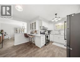 Kitchen - 30 Pearl Street, Tilbury, ON N0P2L0 Photo 11