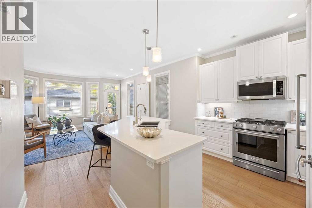 608 24 Avenue SW - photo 12