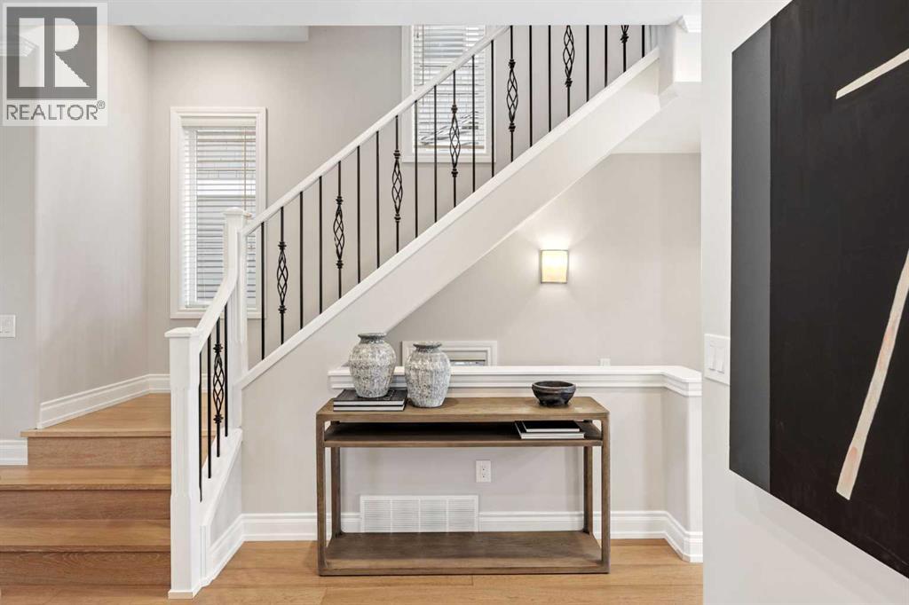 608 24 Avenue SW - photo 24
