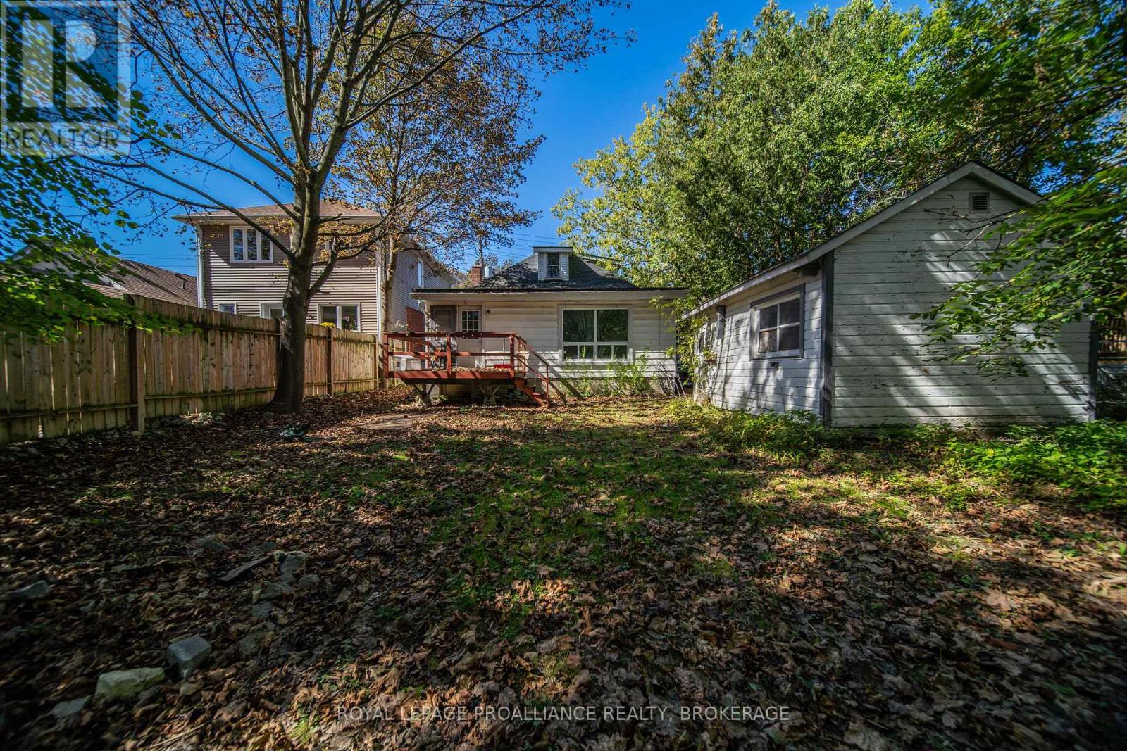 153 MACDONNELL STREET - 33