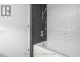 1016 - 32 Trolley Crescent, Toronto, ON M5A0E8 Photo 17