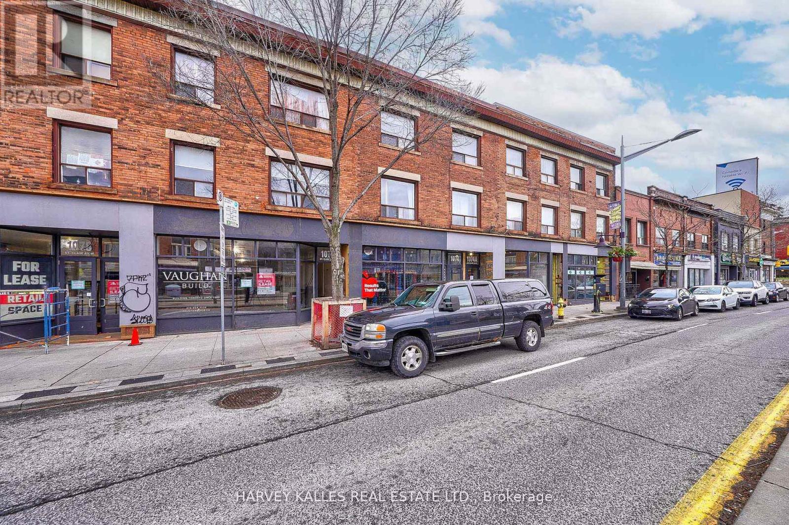 Photo of 1072 St Clair Avenue