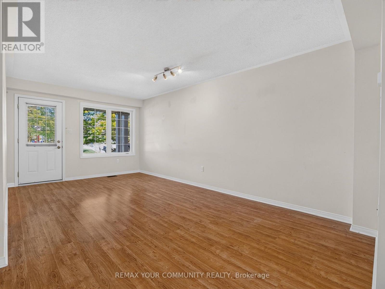 265 SPRUCEWOOD CRESCENT - 17