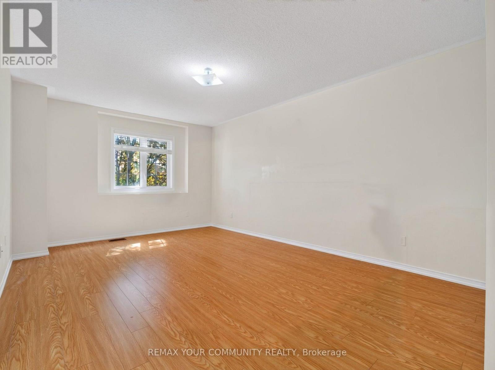 265 SPRUCEWOOD CRESCENT - 26