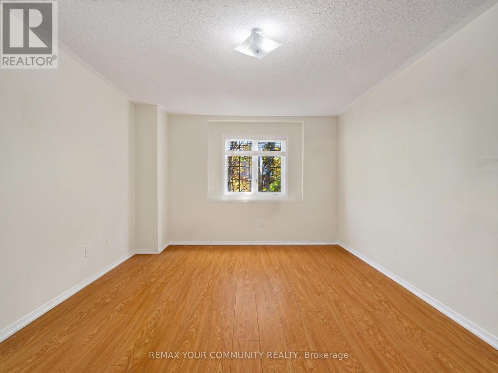 265 SPRUCEWOOD CRESCENT - 34