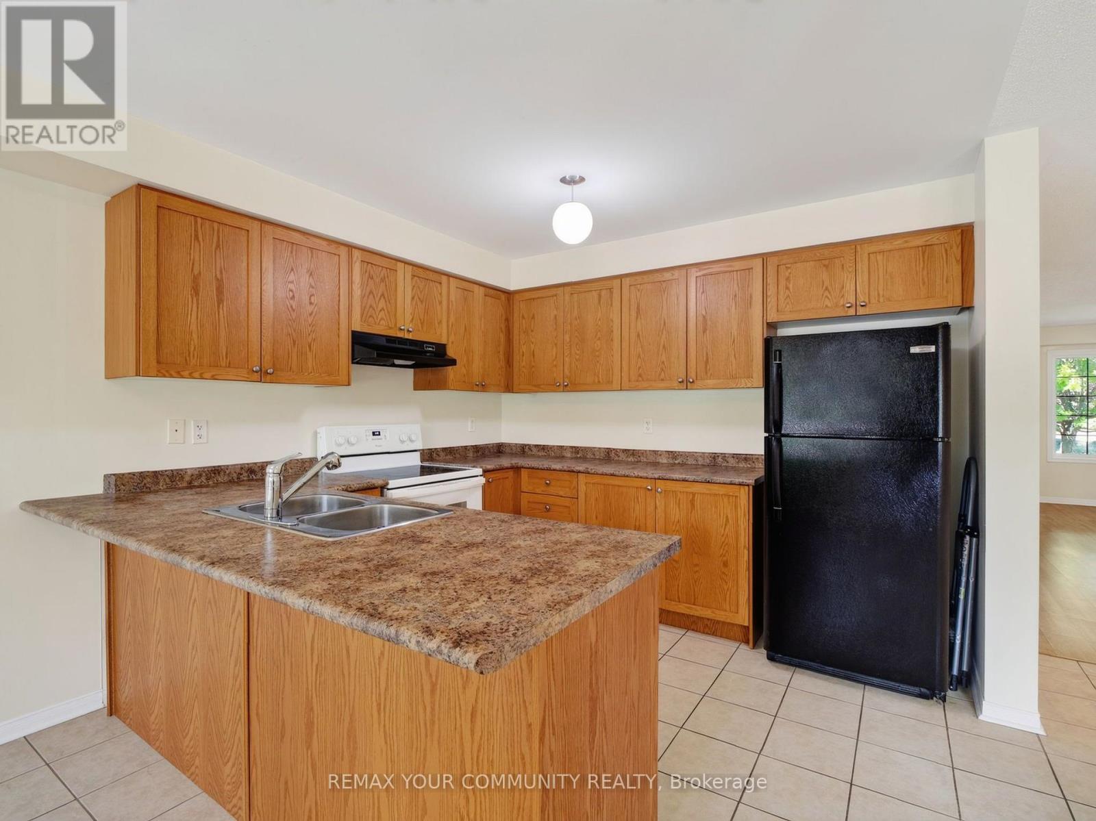 265 SPRUCEWOOD CRESCENT - 8