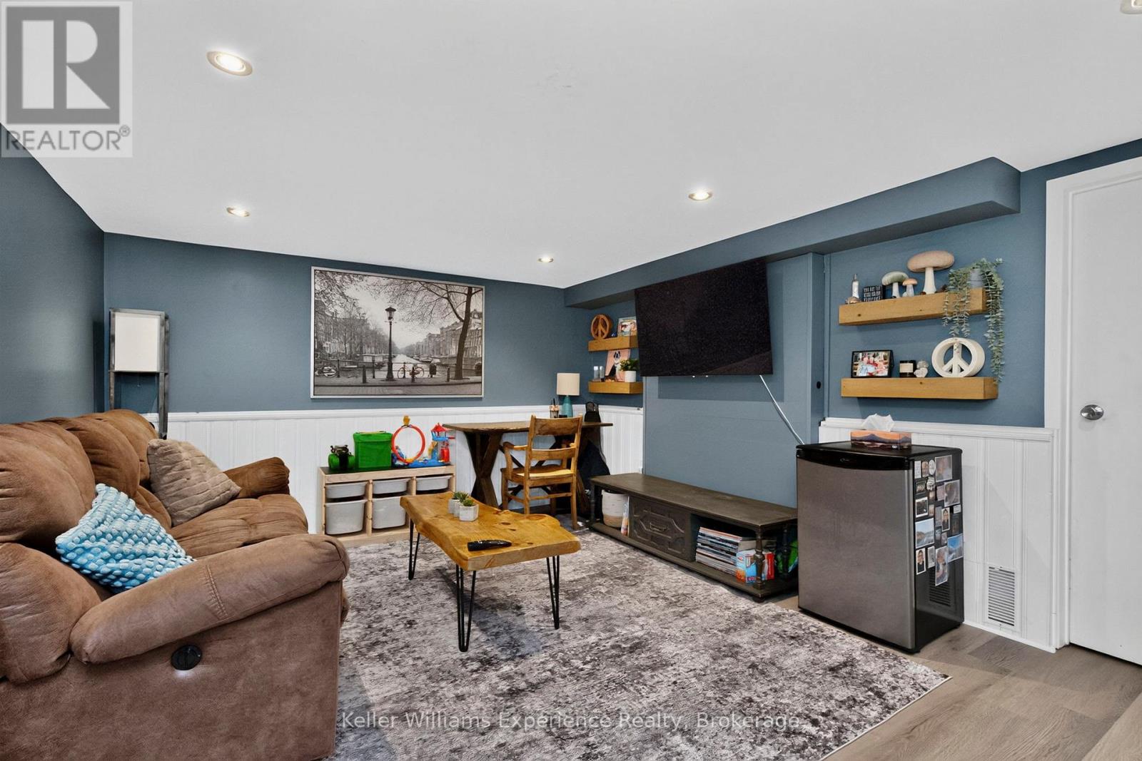 769 PRATT AVENUE - Image 18