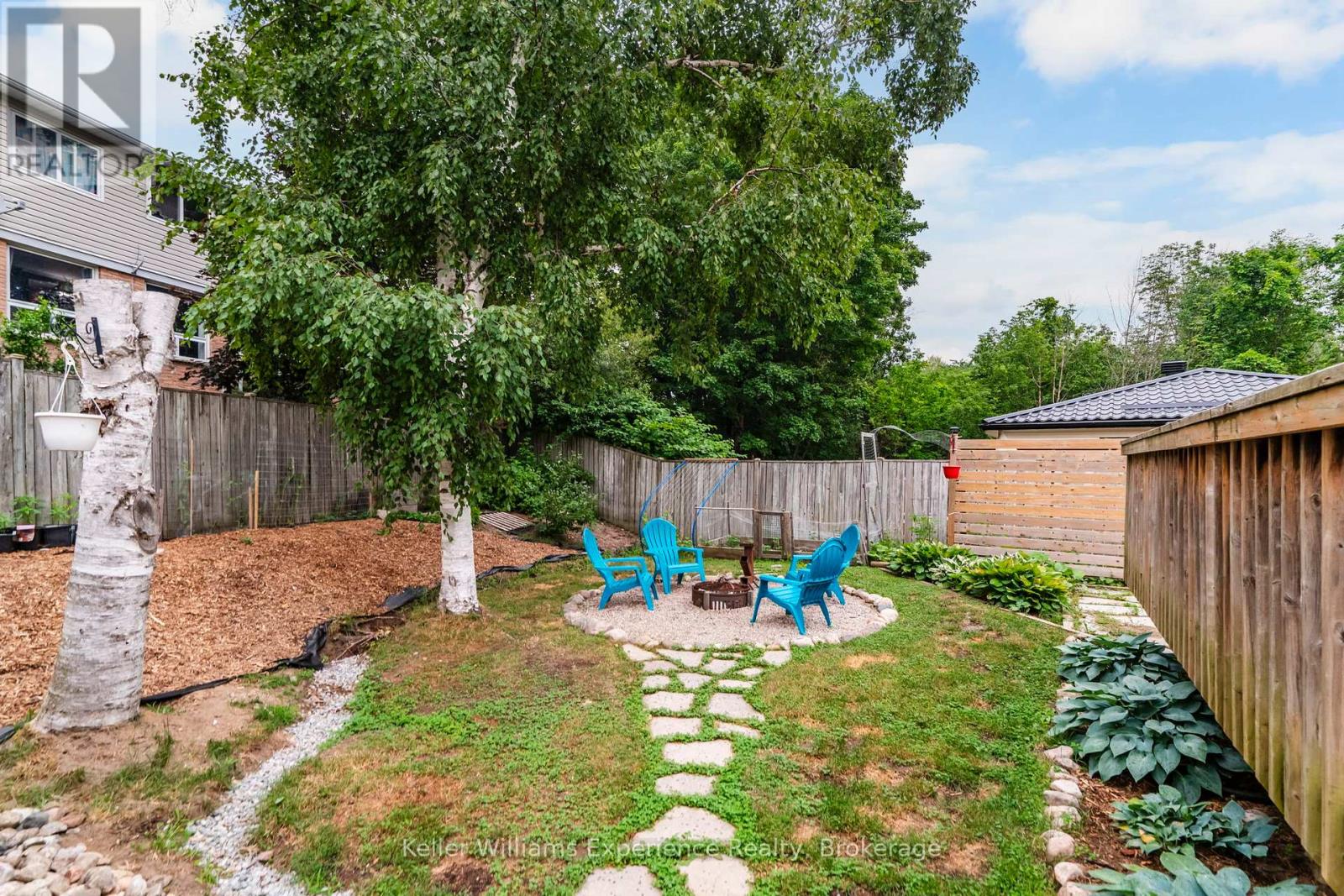 769 PRATT AVENUE - Image 24