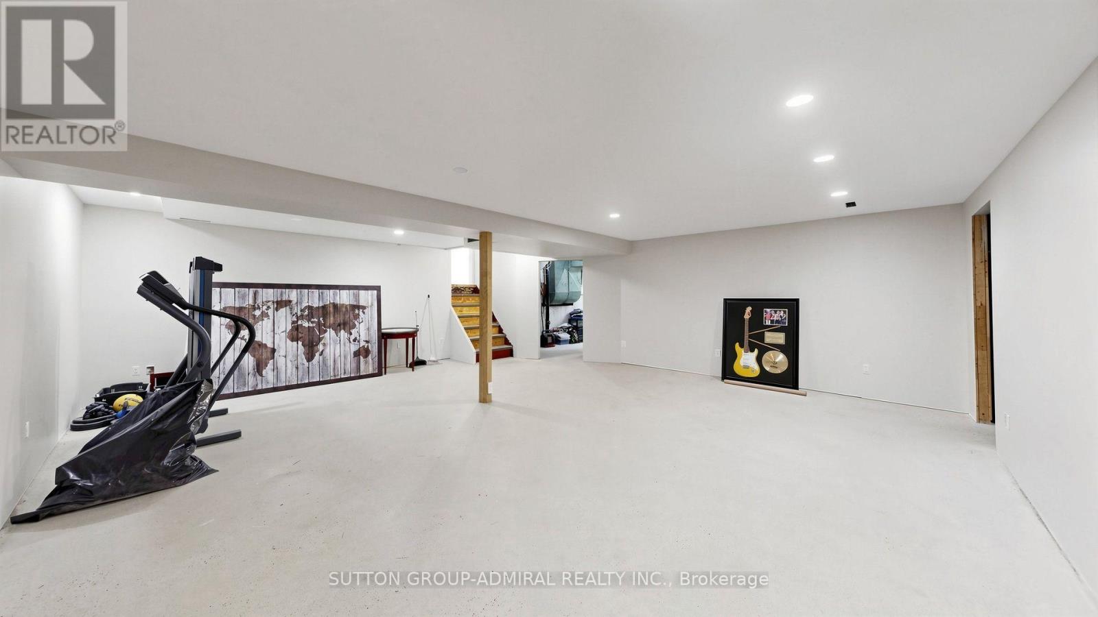 49 STORNOWAY CRESCENT - Image 35