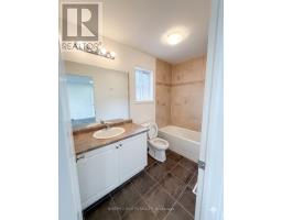 Upper - 2271 Whitewood Crescent, Innisfil, ON L9S2B1 Photo 9