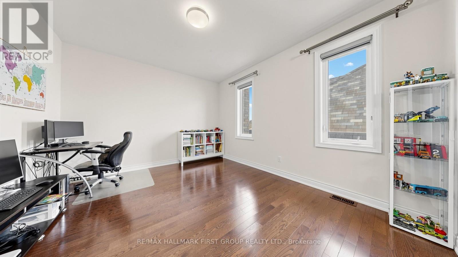 40 HACKETT STREET - Image 30