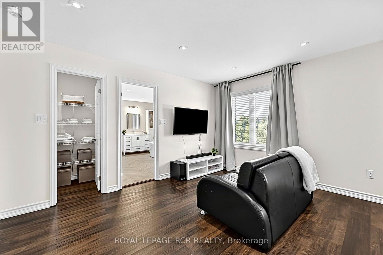 52 HACKETT STREET - Image 22