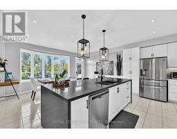 52 Hackett Street, East Gwillimbury, ON L9N0P8 Photo 13