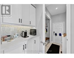 52 Hackett Street, East Gwillimbury, ON L9N0P8 Photo 16