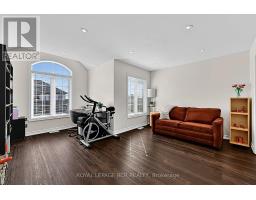 52 Hackett Street, East Gwillimbury, ON L9N0P8 Photo 25
