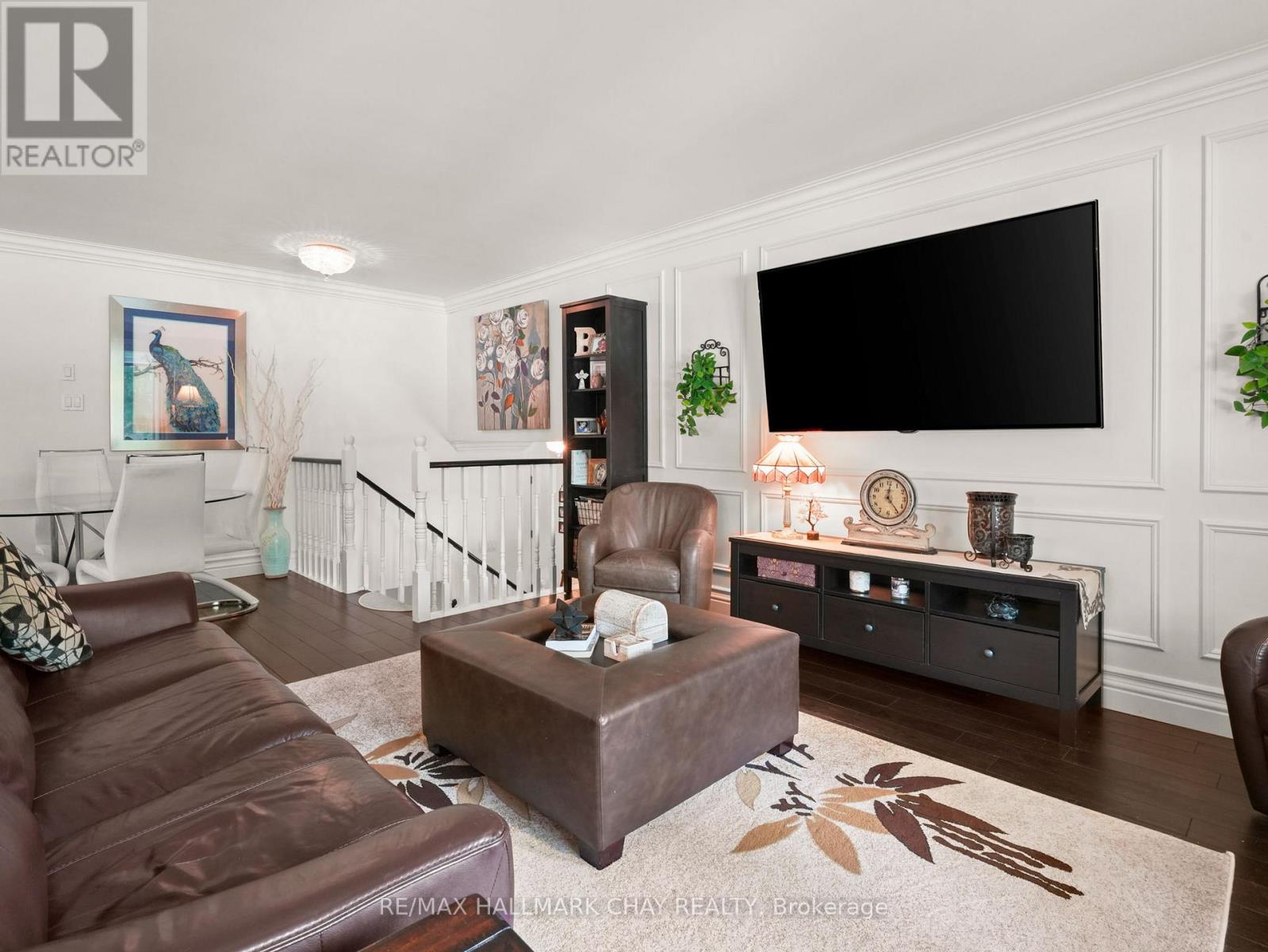 20 DOWNER CRESCENT - Image 17