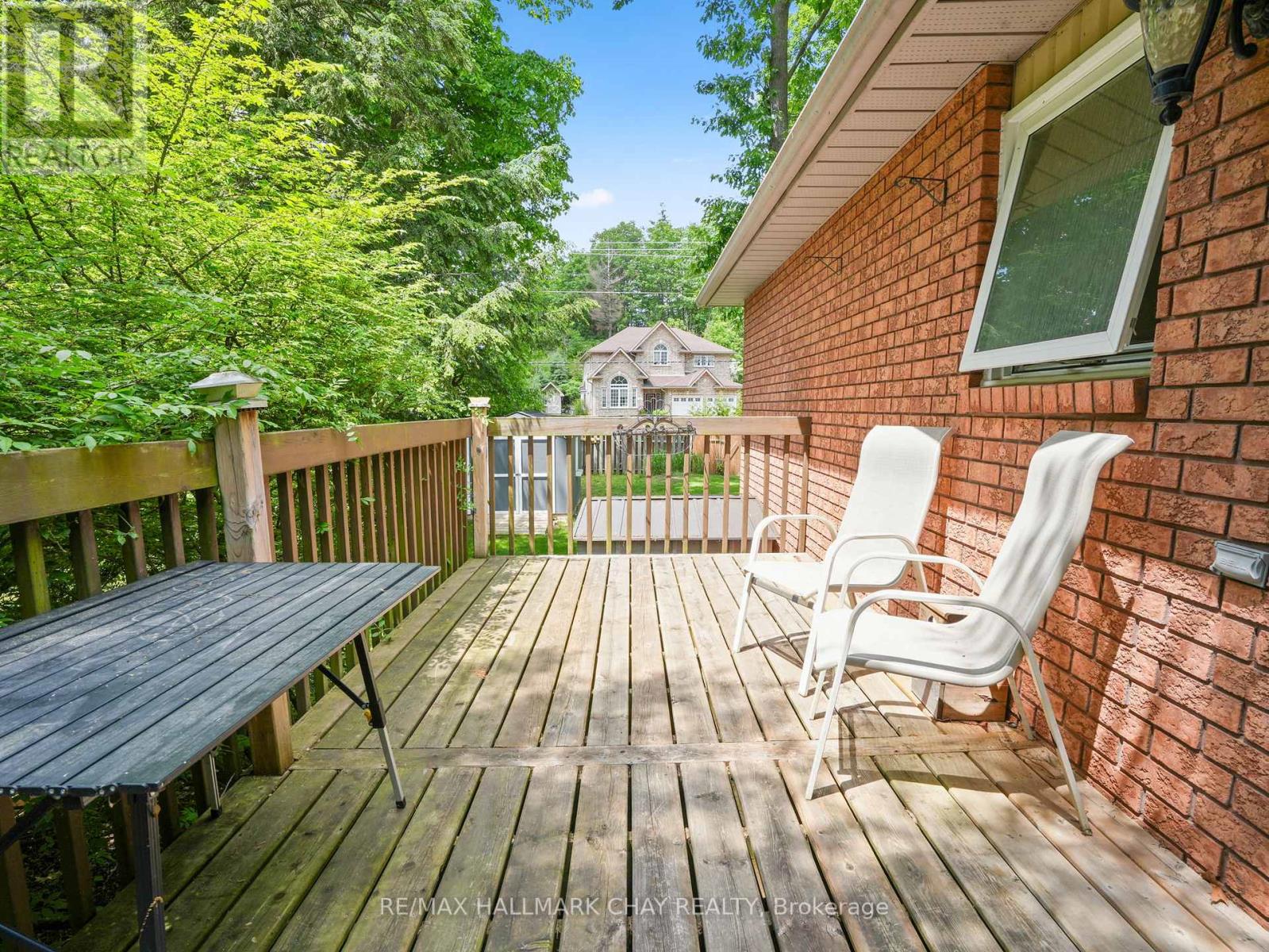 20 DOWNER CRESCENT - Image 40