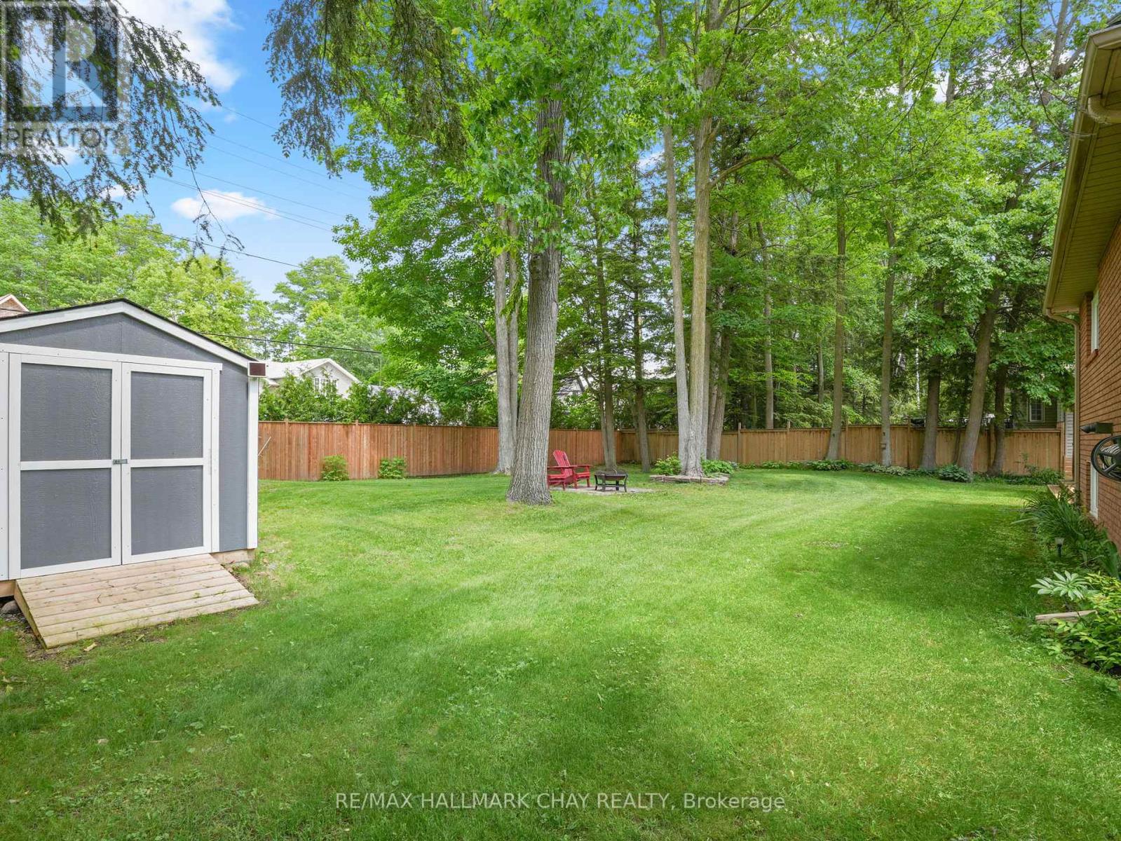 20 DOWNER CRESCENT - Image 43