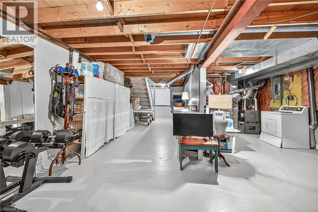 54 Argyle Street South — photo 40