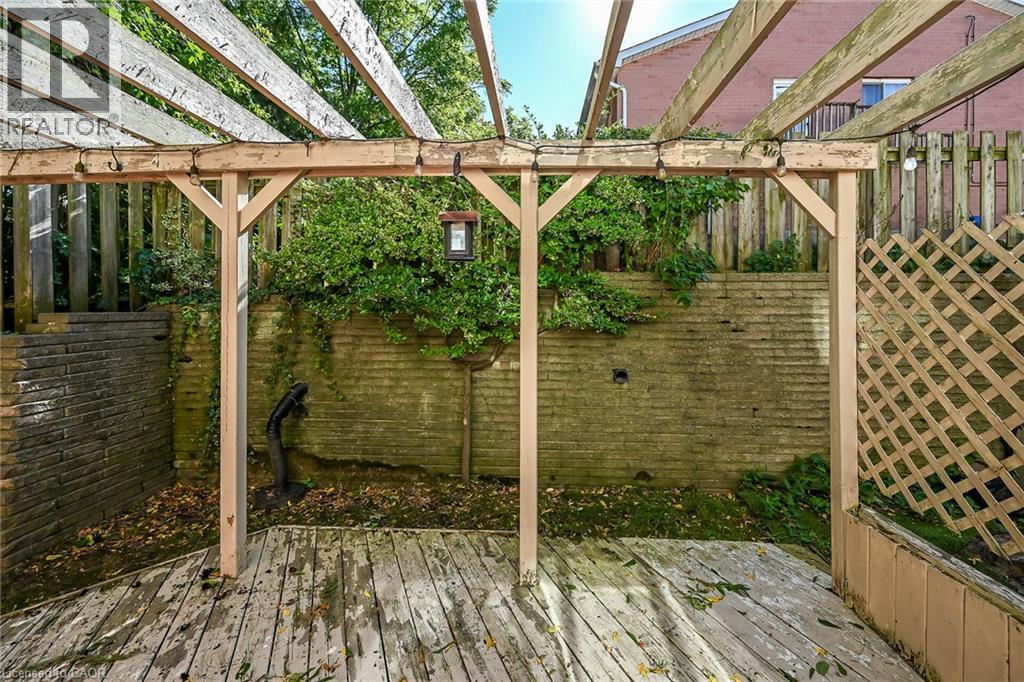 54 Argyle Street South — photo 45