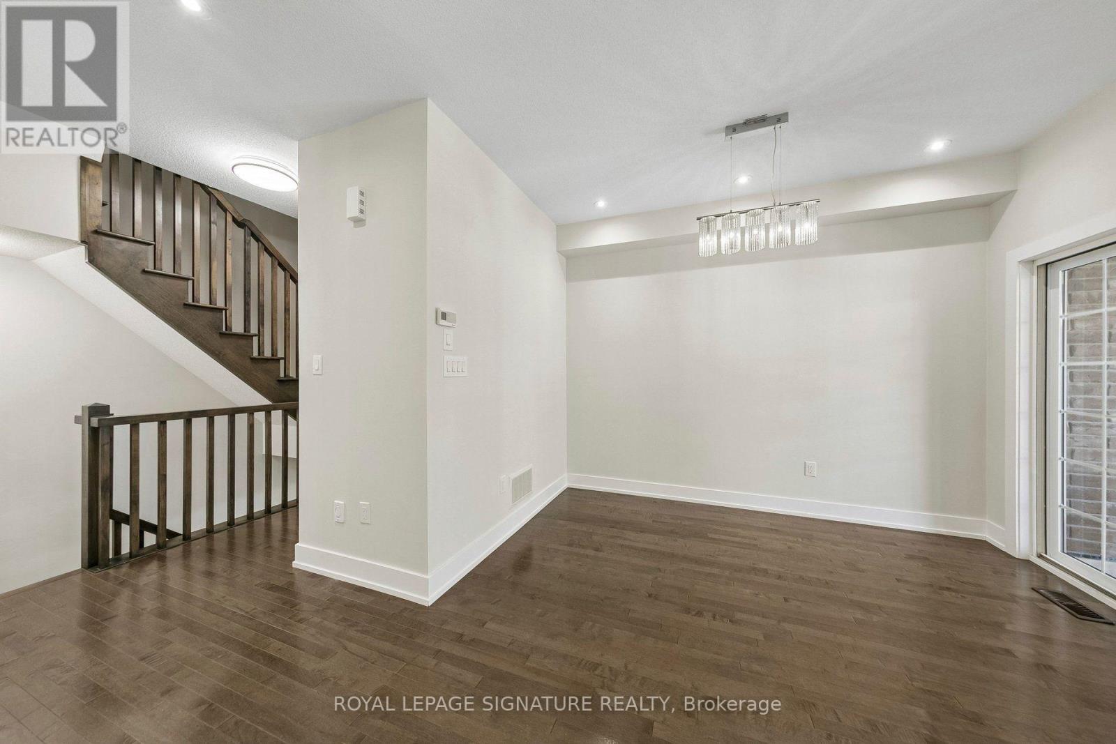 #105 1401 PLAINS ROAD E - 15