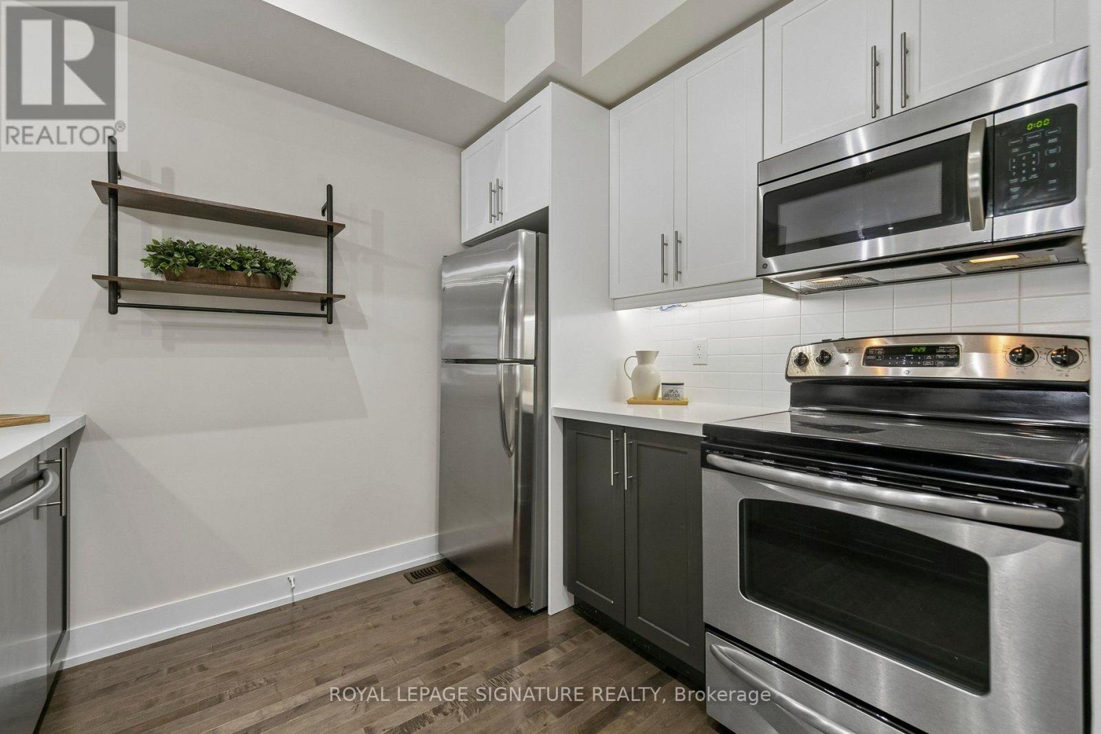 #105 1401 PLAINS ROAD E - 21