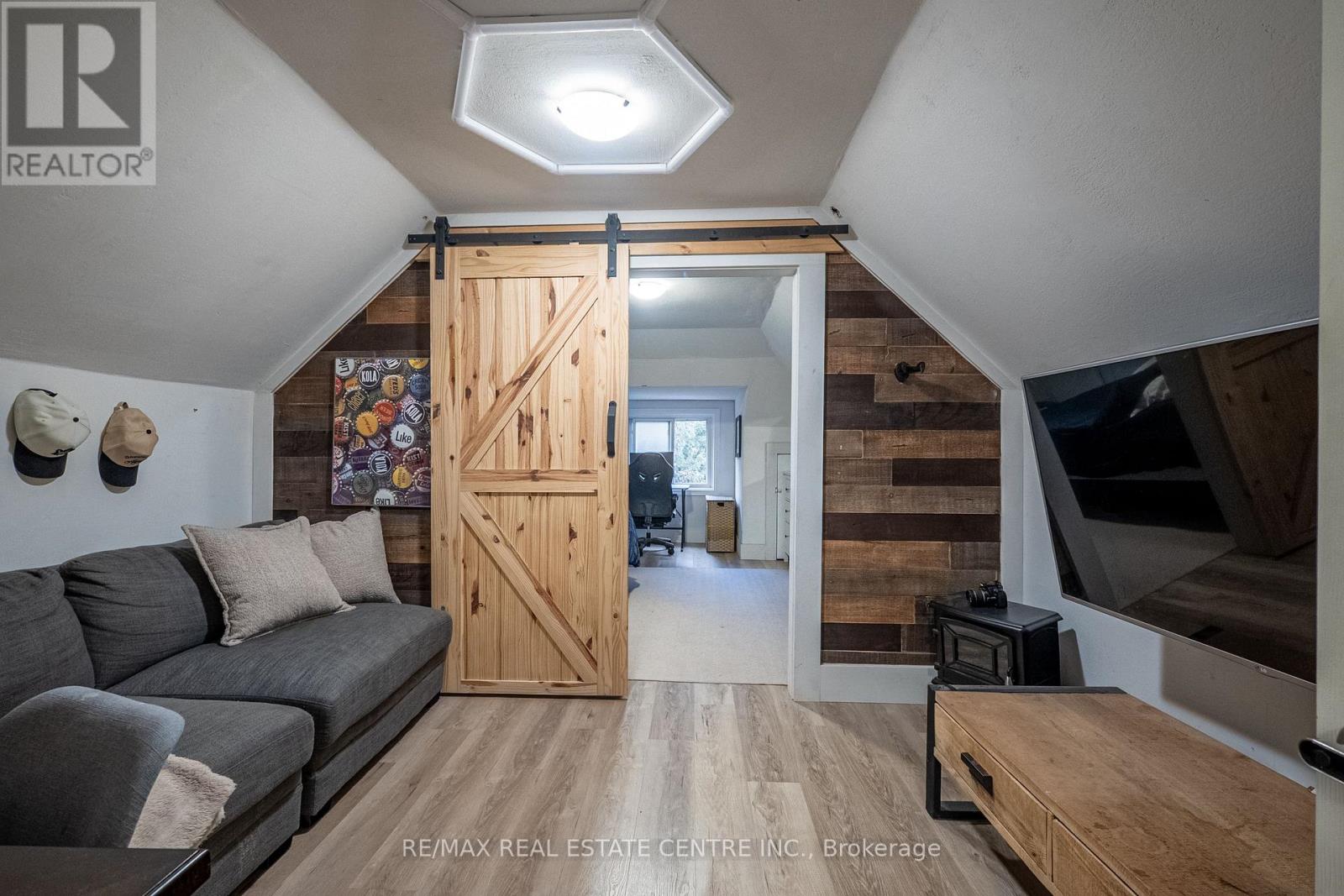 283 PLAINS ROAD W - Image 35