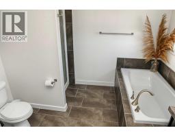 10821 60a Avenue, Grande Prairie, AB T8W0H4 Photo 17