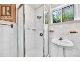 15 Maidstone Place NE - photo 38